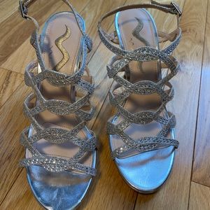 Basically new Nina Silver Heeled Sandal